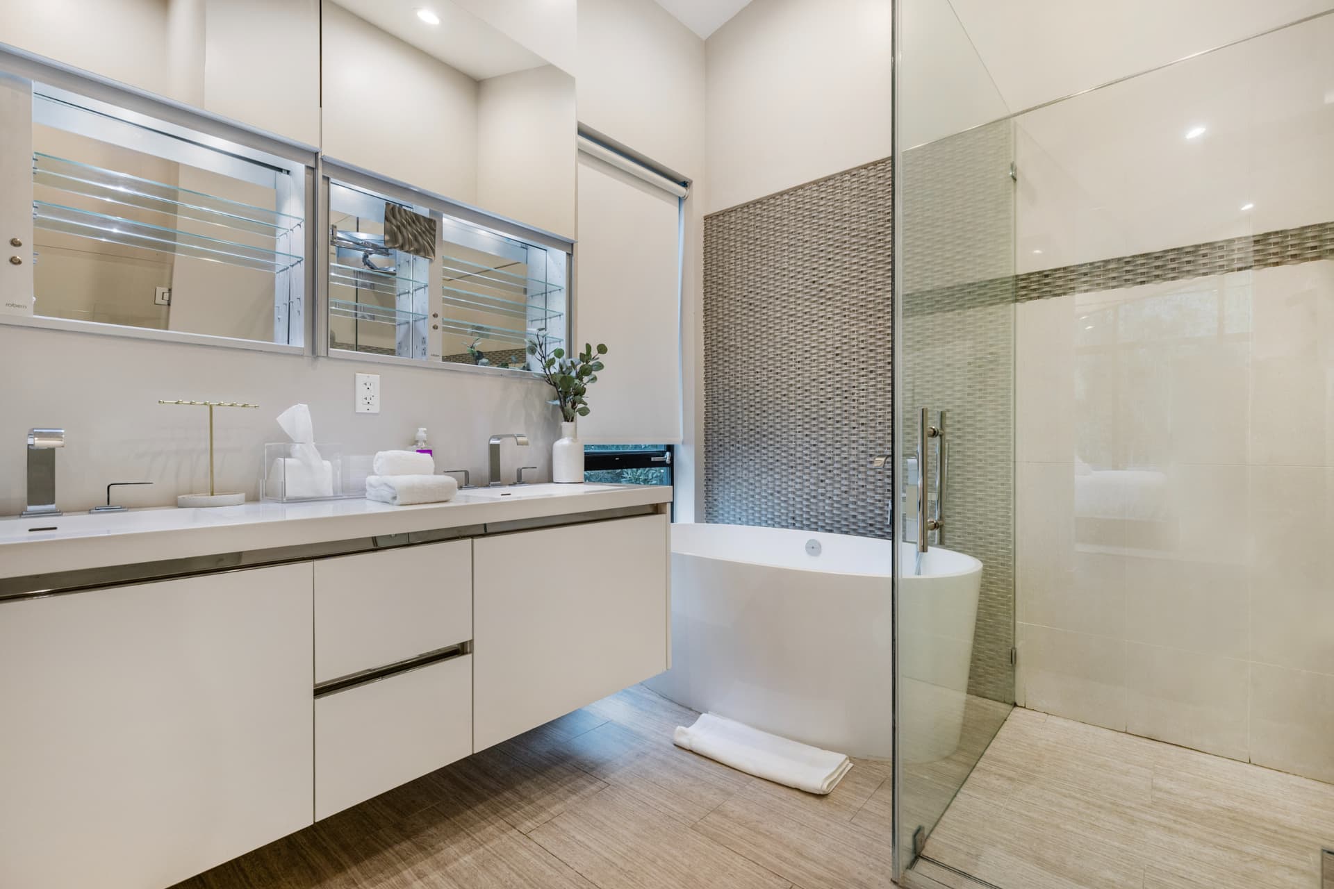 Coldwater Canyon - Image 24