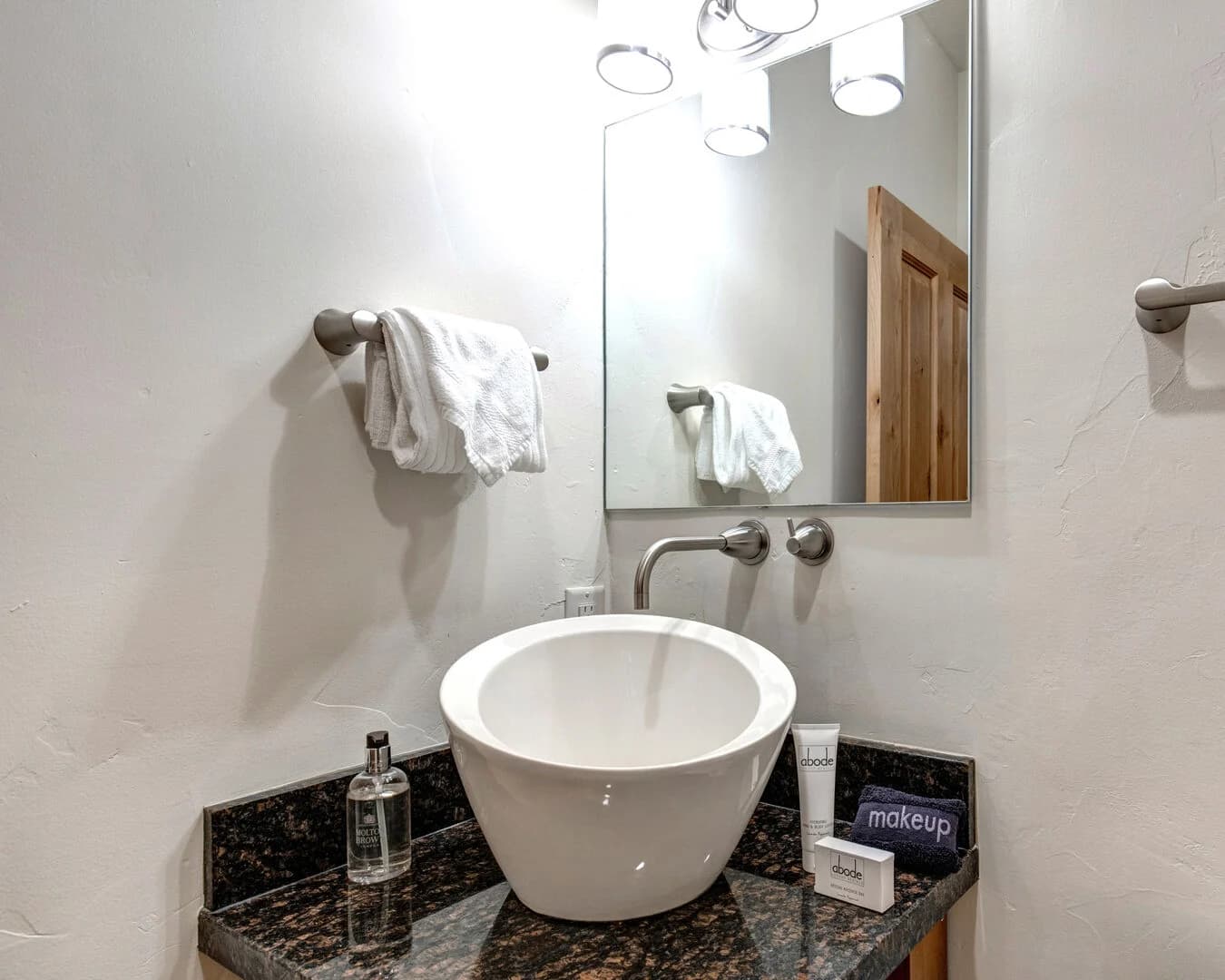 Winter Mooring - Image 22