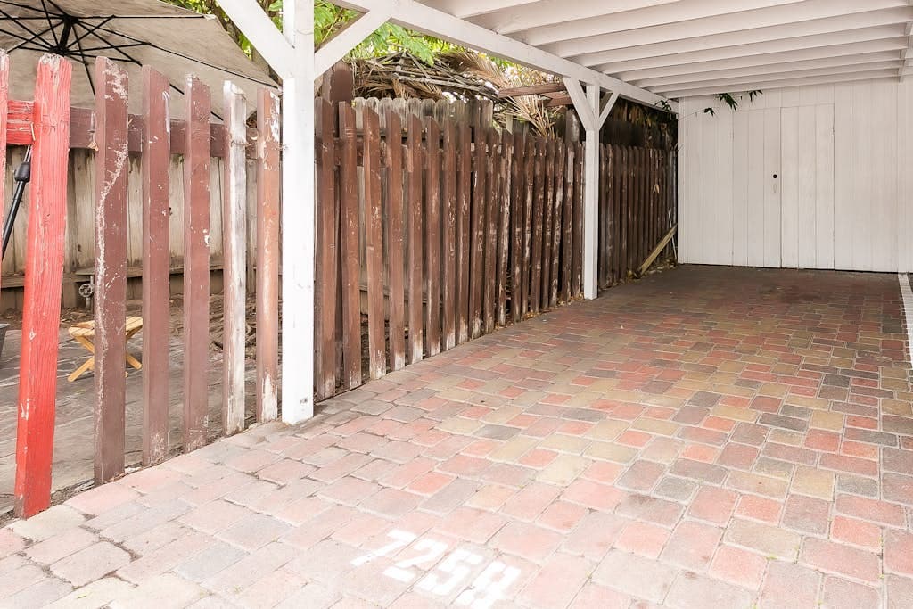 Retreat Compound - Image 25