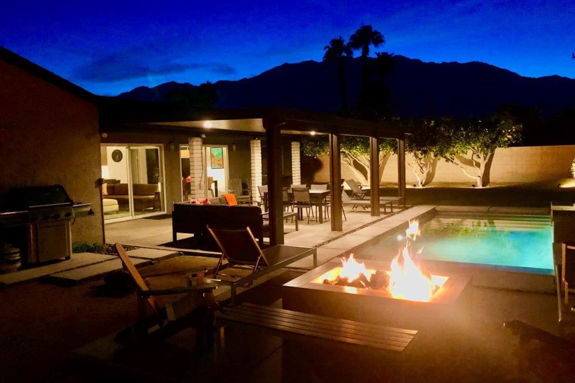 Palm Springs Modern Home - Image 19