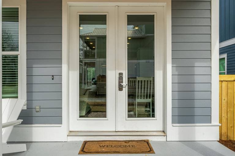 Waterfront House - Image 37