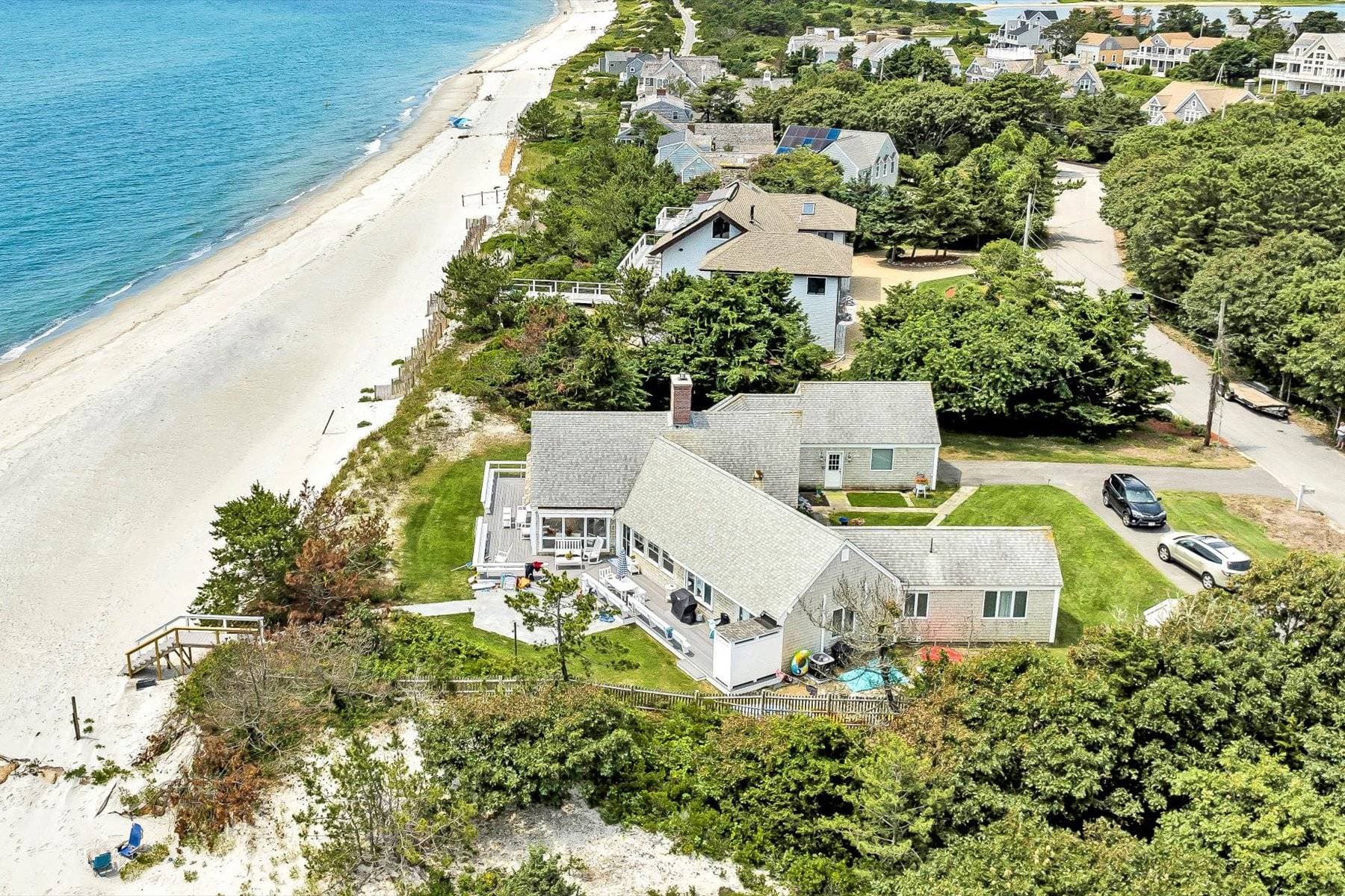 Whale Beachfront Home - Image 1