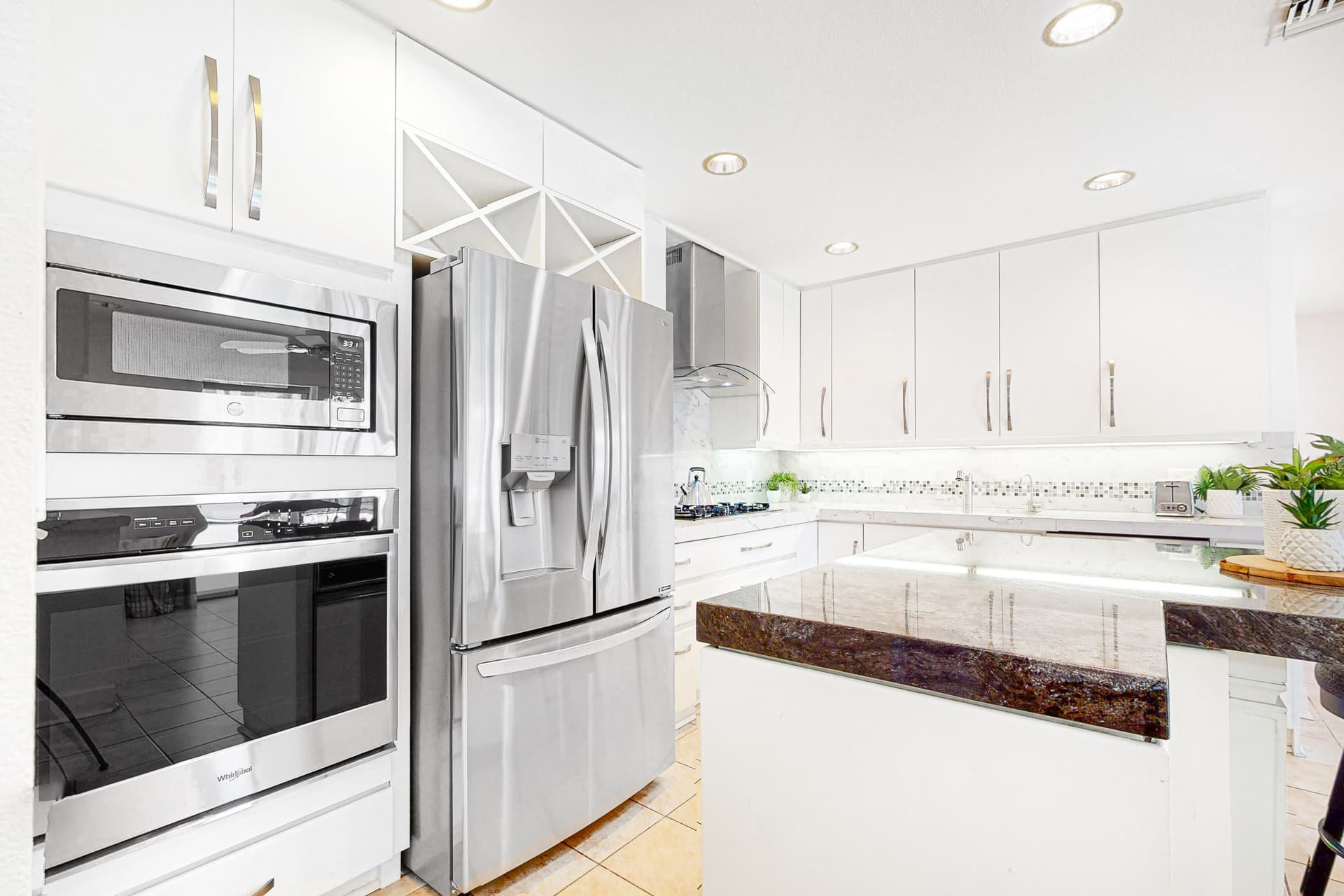 El Paseo Modern House - Image 7