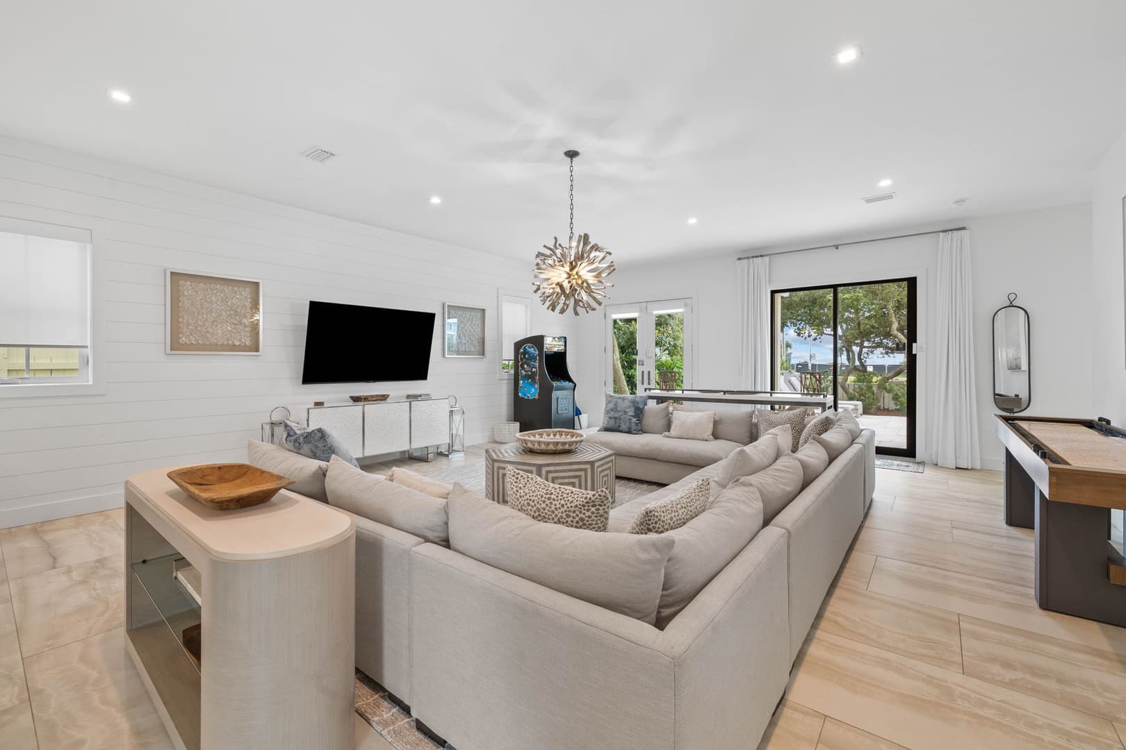 Eyes on Sunrise - Image 23