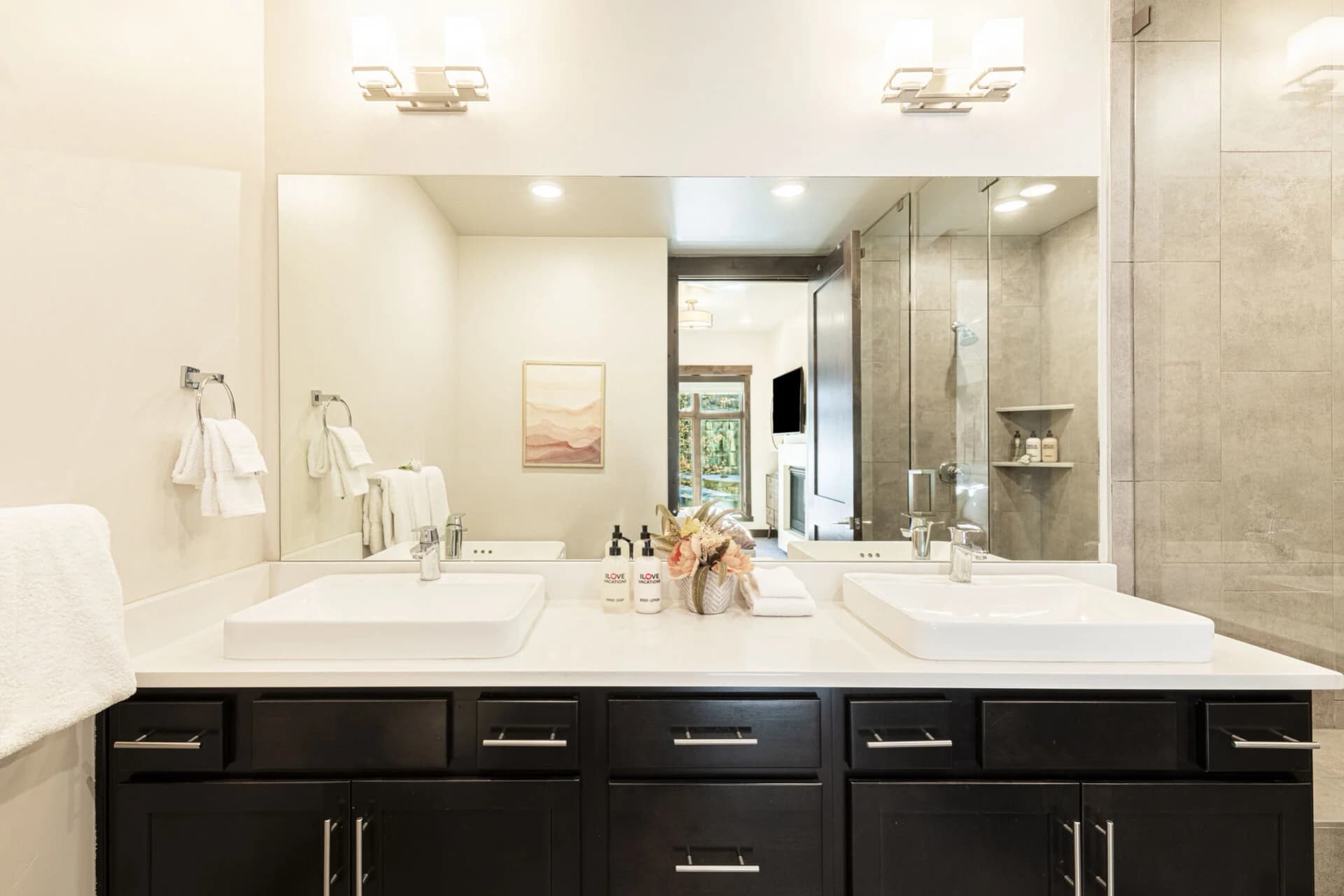 Blackstone Condo #108 - Image 26