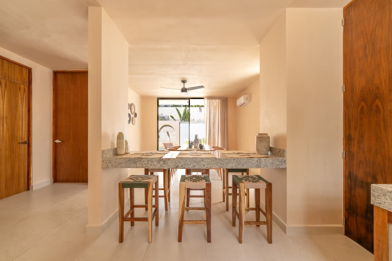 Surenna Oasis Villa - Image 5