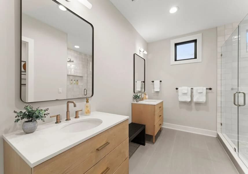 Circle Hollow - Image 30