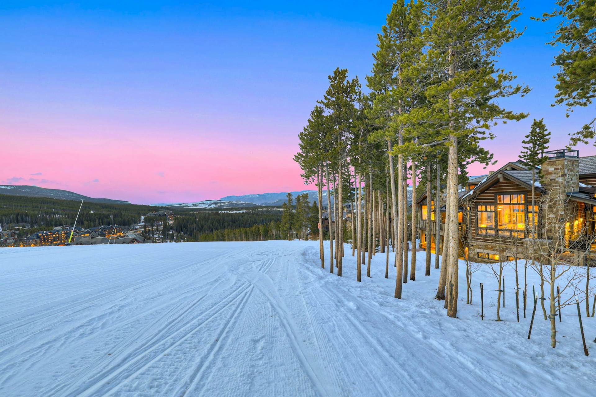 Skiers Palace - Image 42