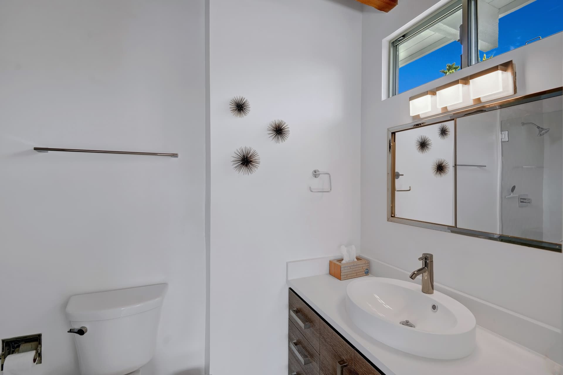 Mid Century Meiselman Home - Image 14