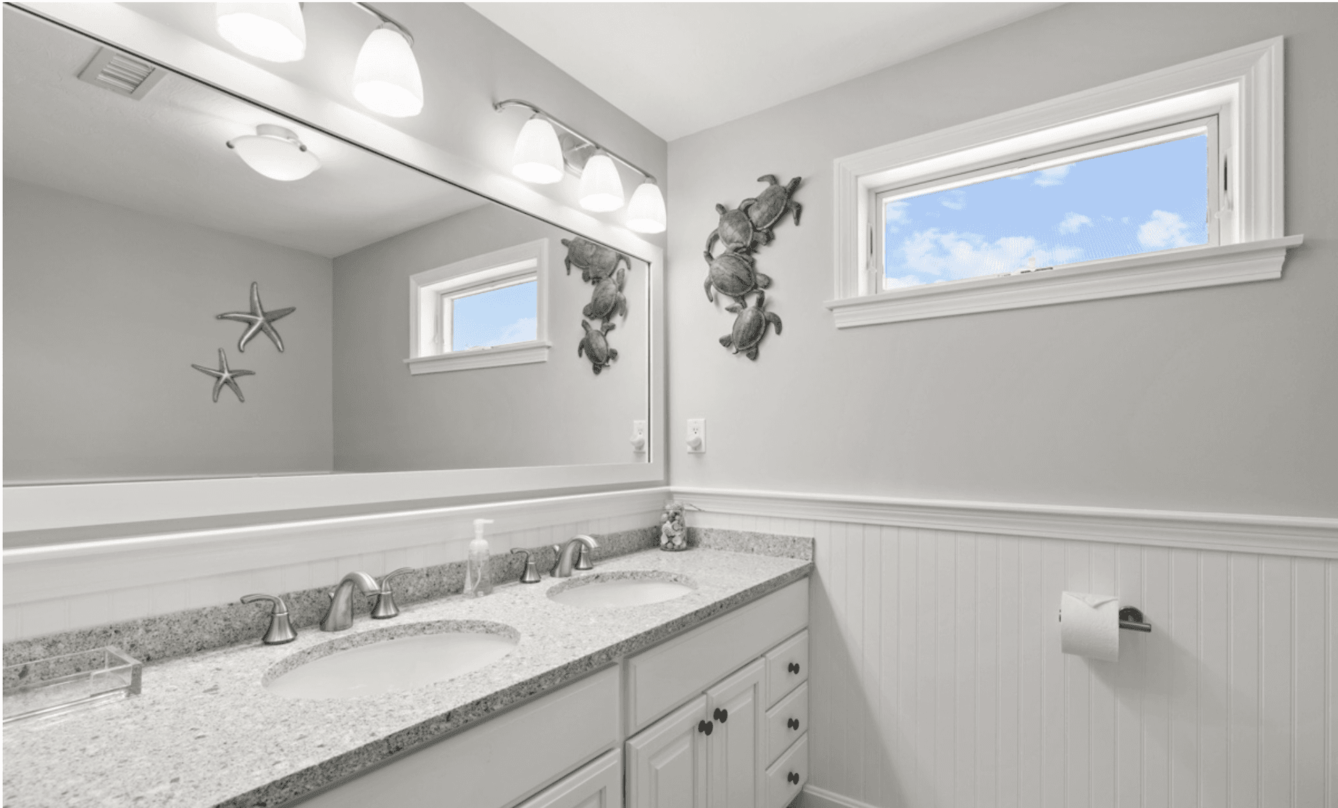 Seaside Manor - Image 32