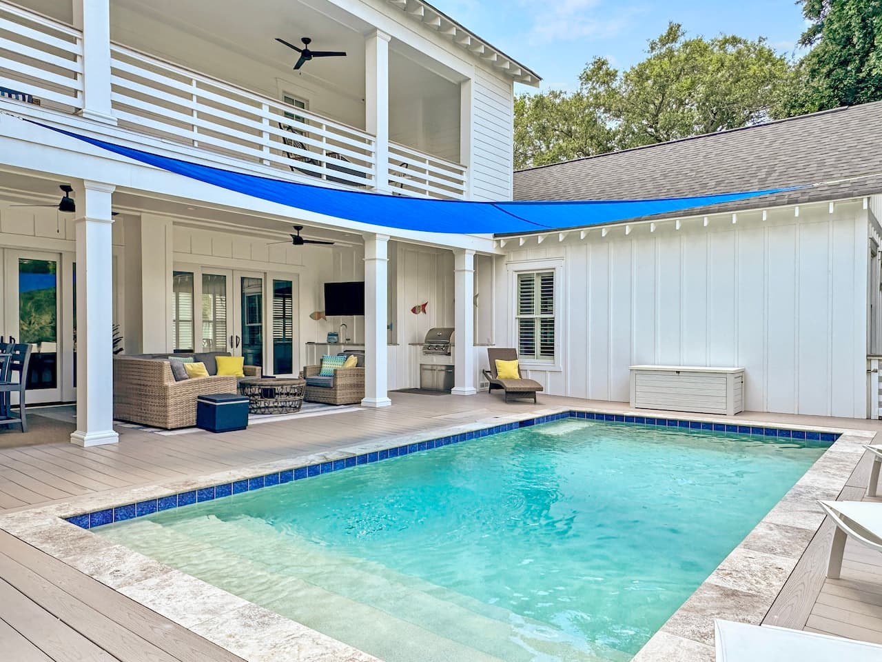 Modern Isle - Image 35