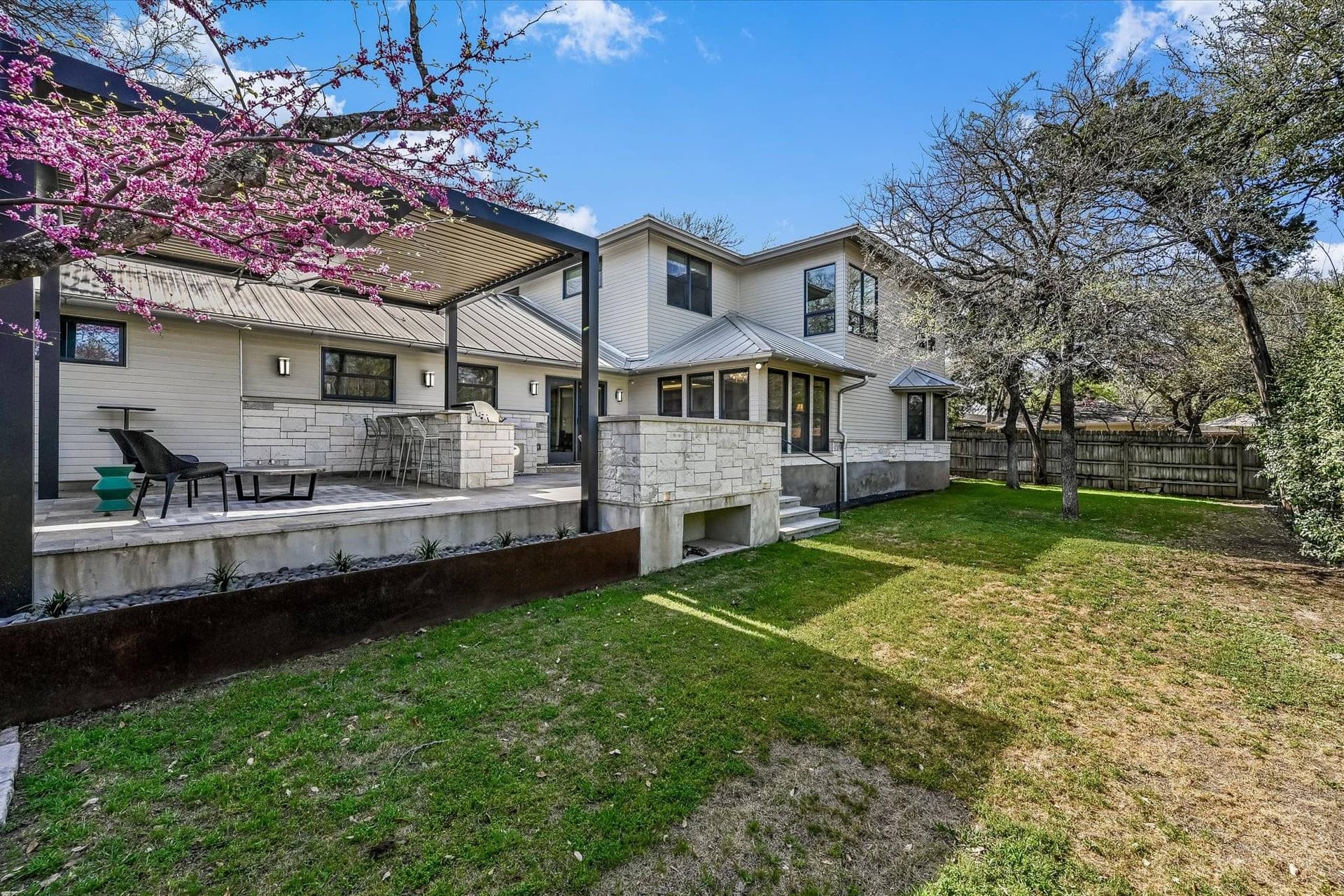 Austin Metro - Image 3