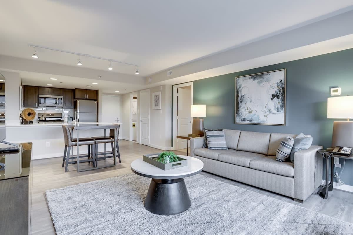 Phoenix Residence - Image 11