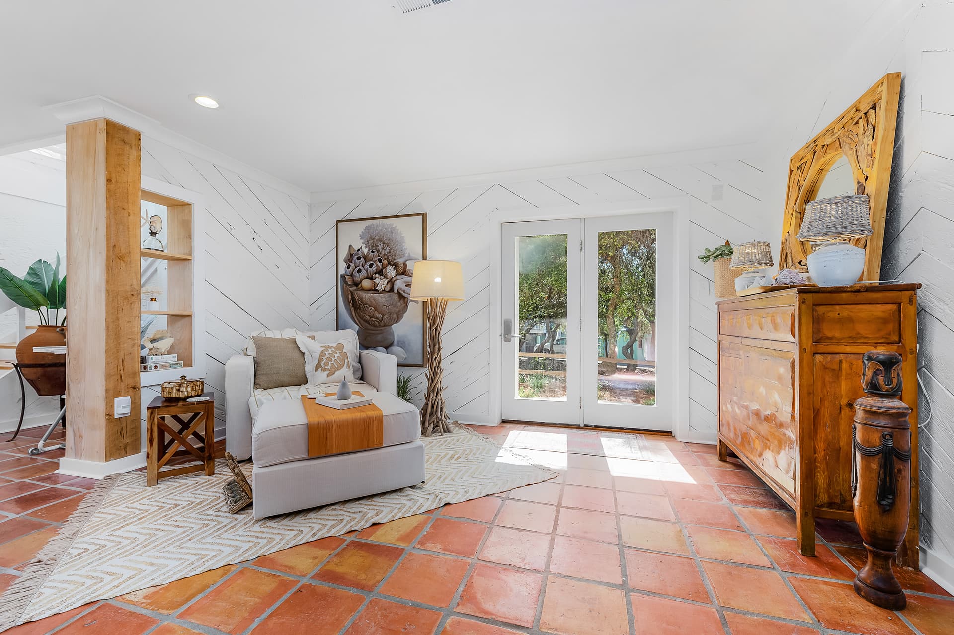 Seaview Hideaway House - Image 11