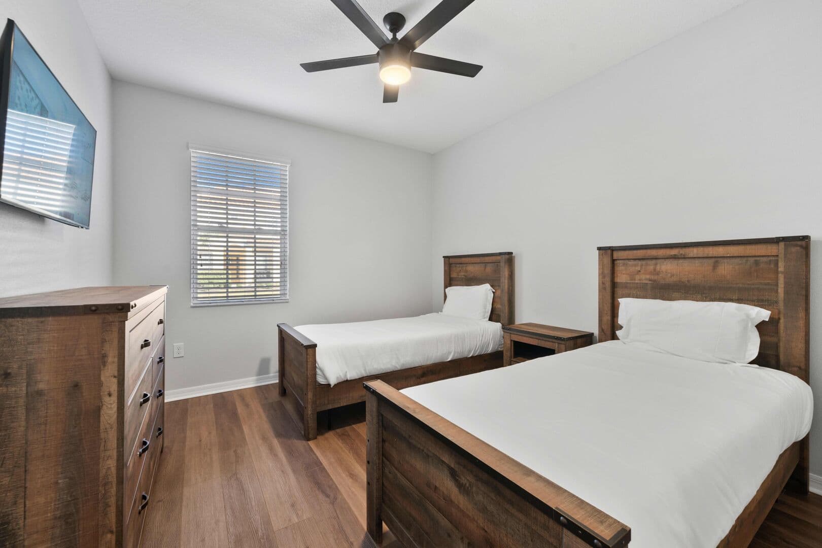 Grand View - Image 21