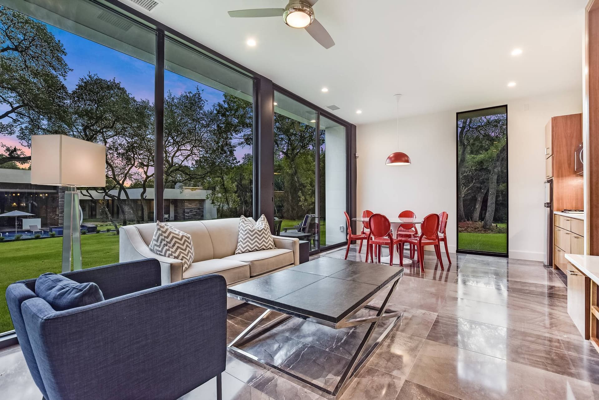 Austin Pinnacle - Image 40