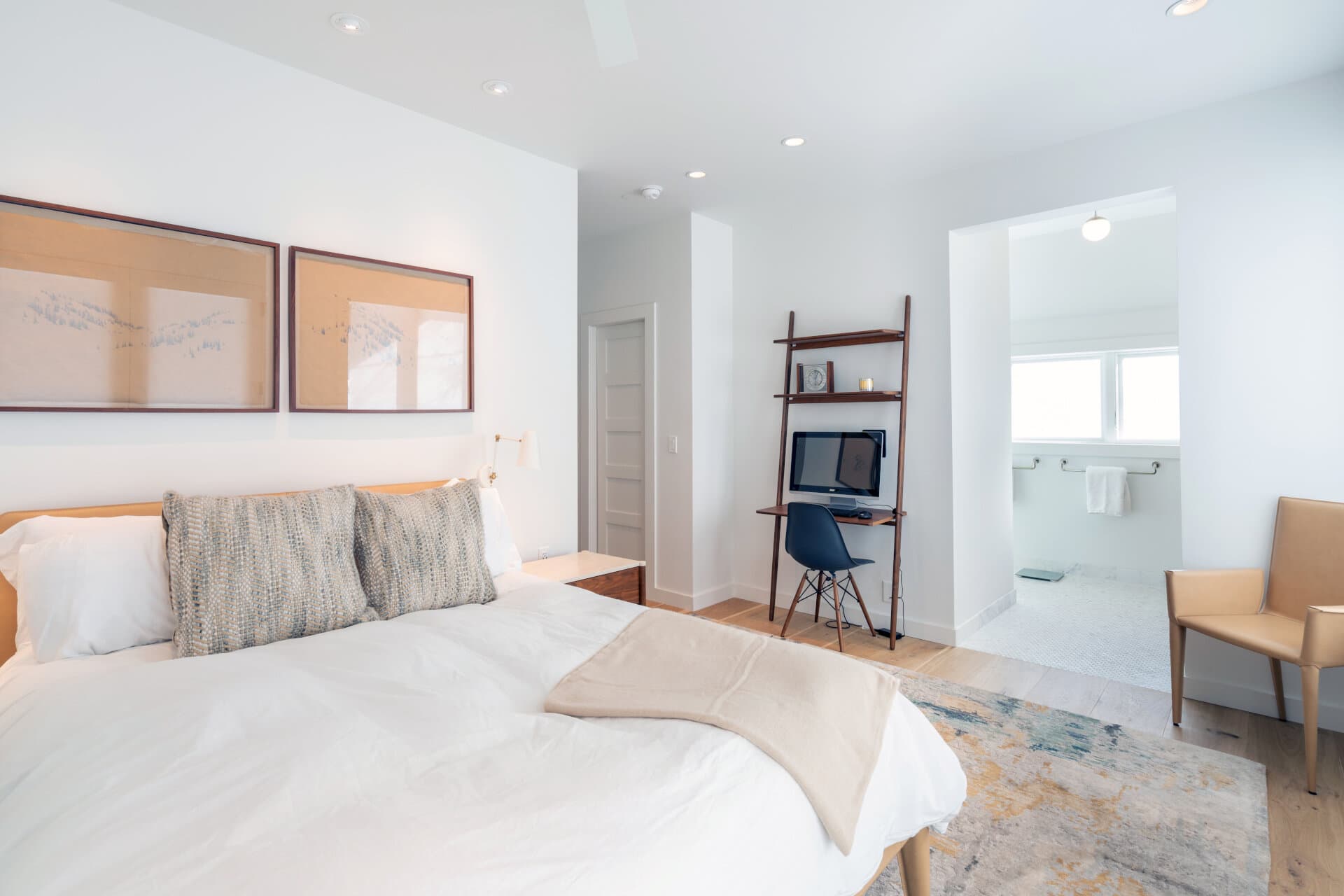 Top of Town Home - Image 9