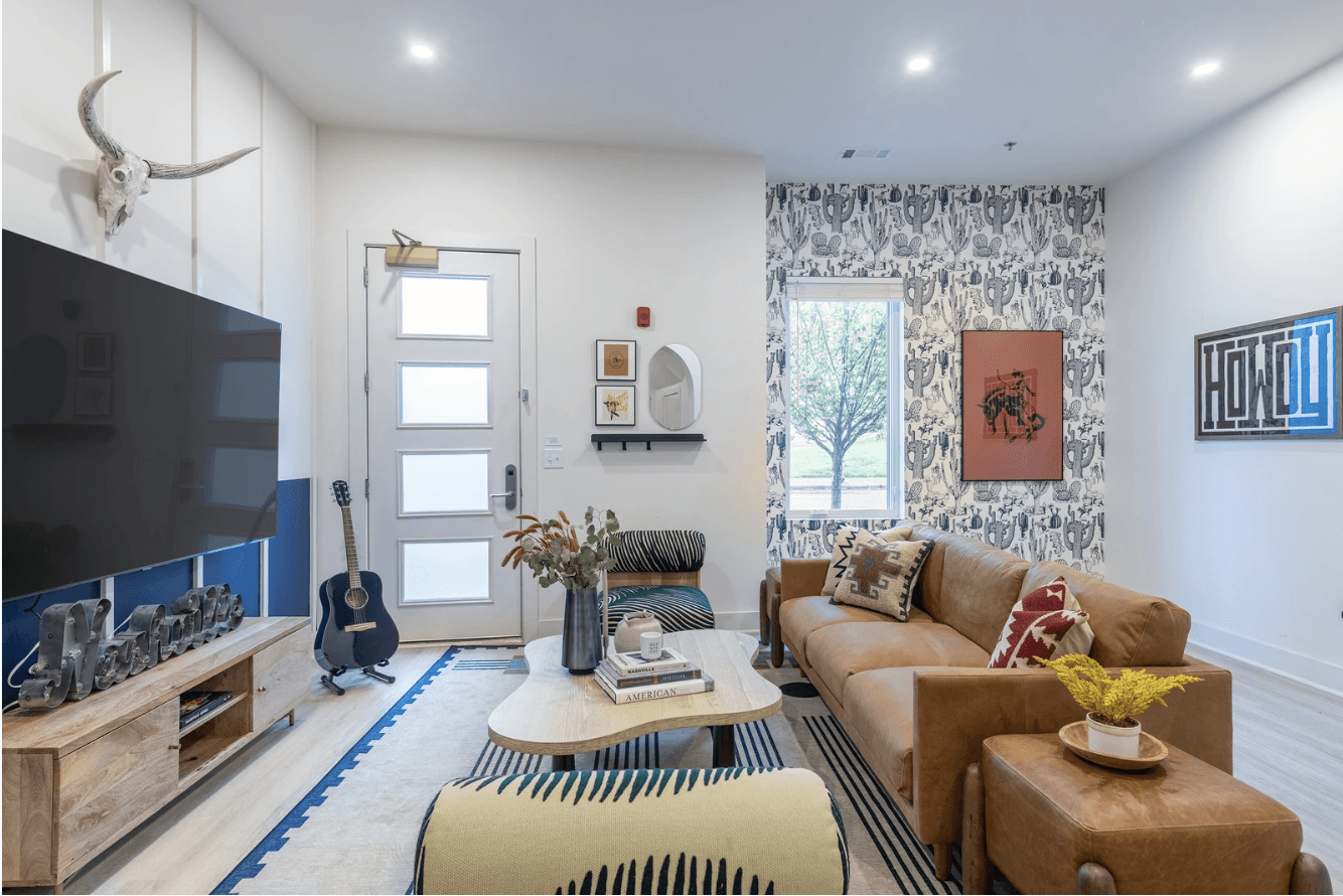 Broadway Residence - Image 2