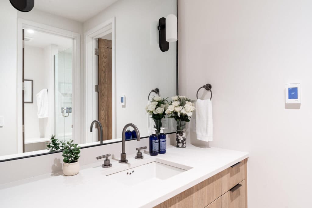 Jack Cabin - Image 23