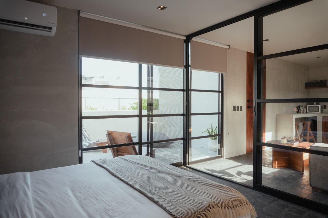 Luxe Jungle Loft - Image 10