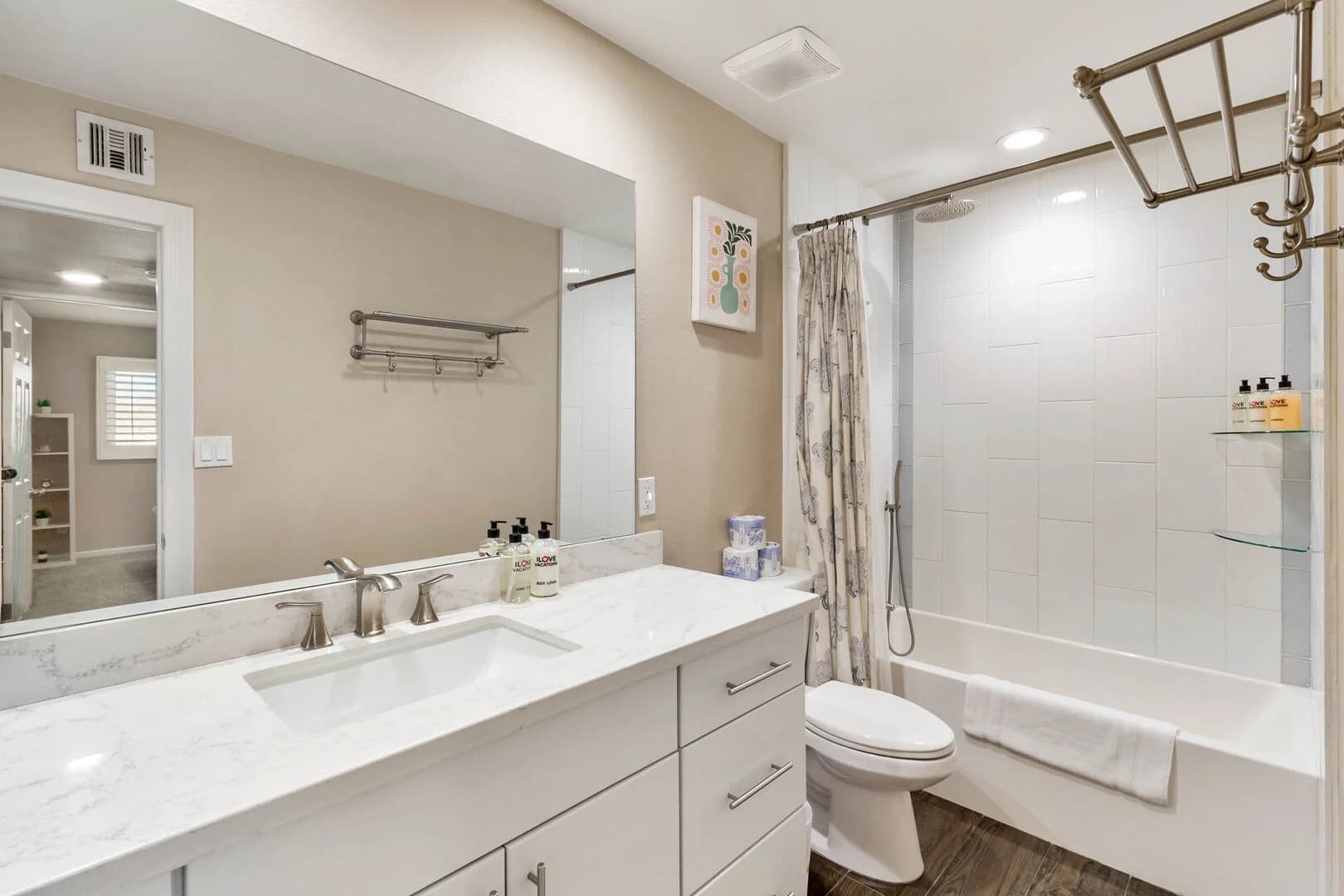 Paradise Escape - Image 34