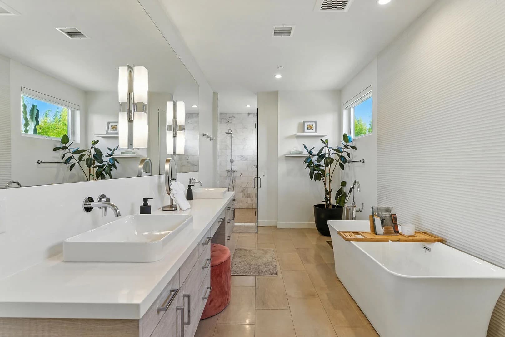 Coastal Paradise - Image 26