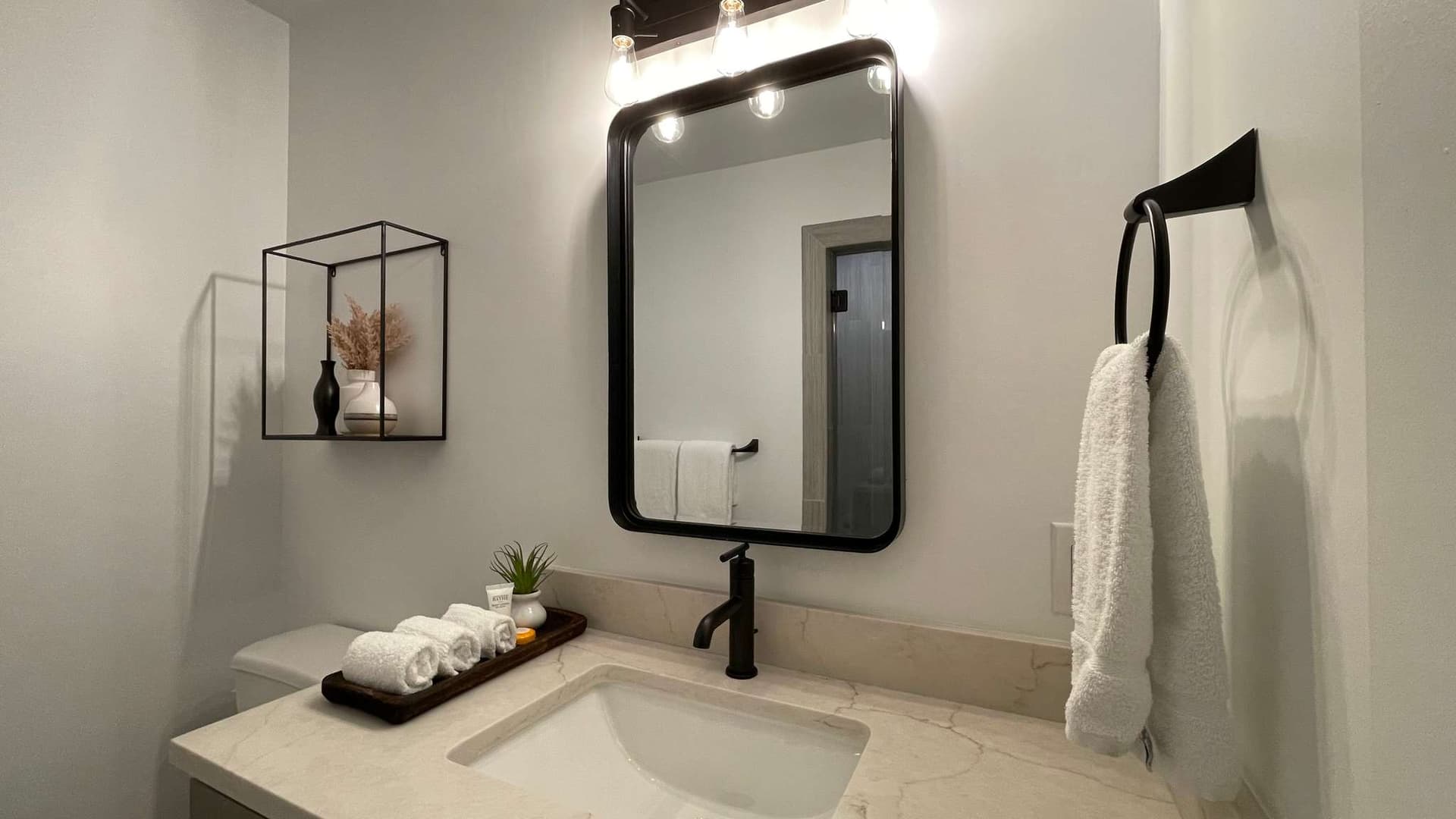 Sneaux Shack - Image 40