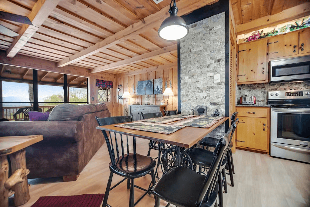 Black Bear Cabin - Image 6