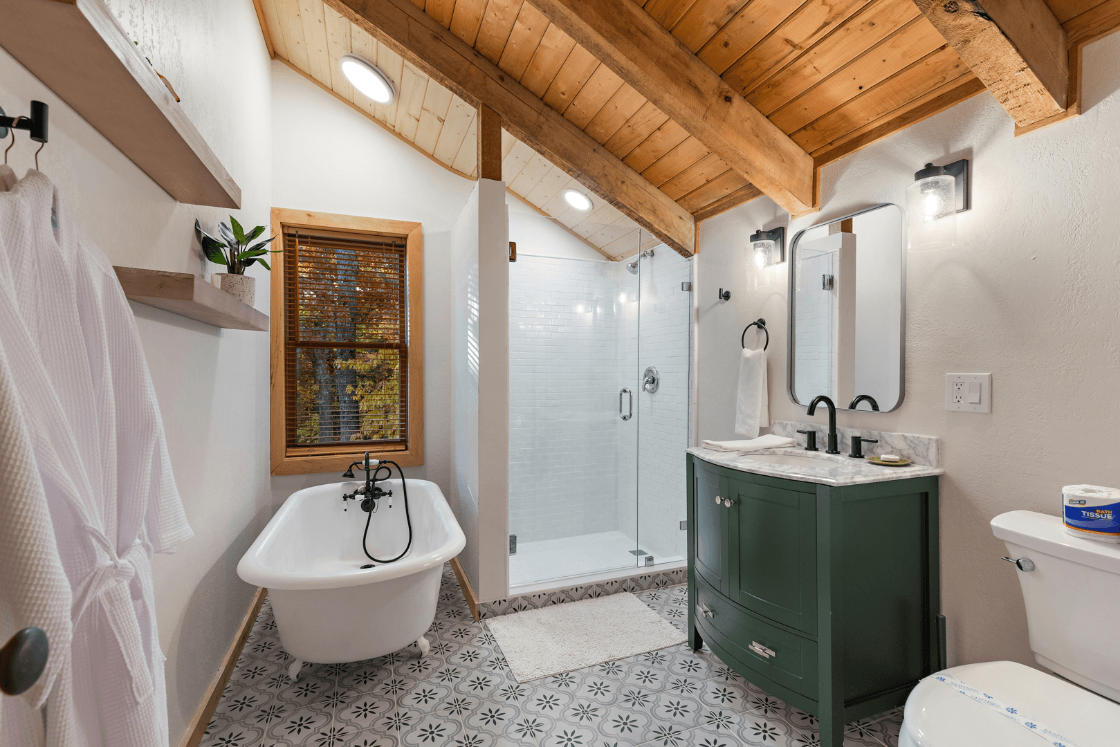 Foxtail Cabin - Image 26