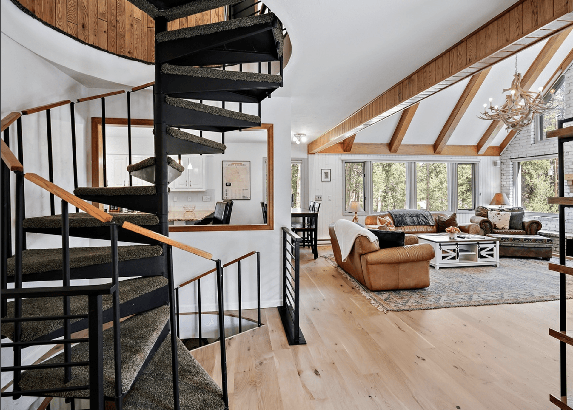 Sapphire Chalet - Image 8