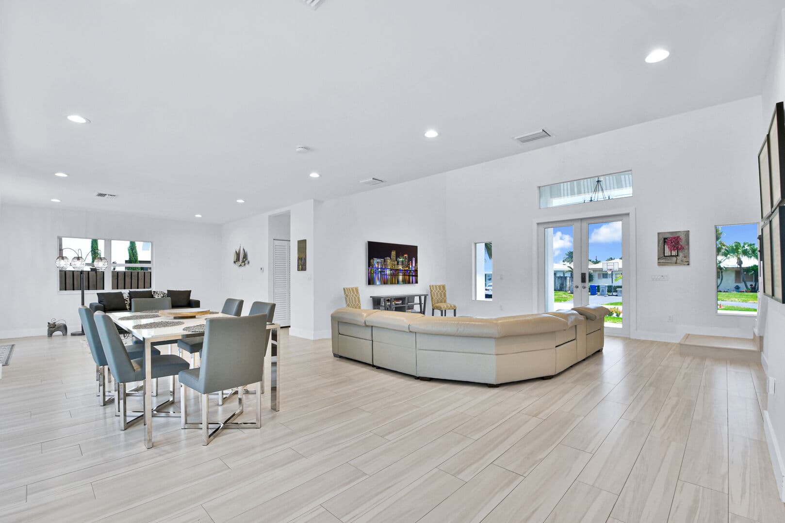 Imperial Point House  - Image 5