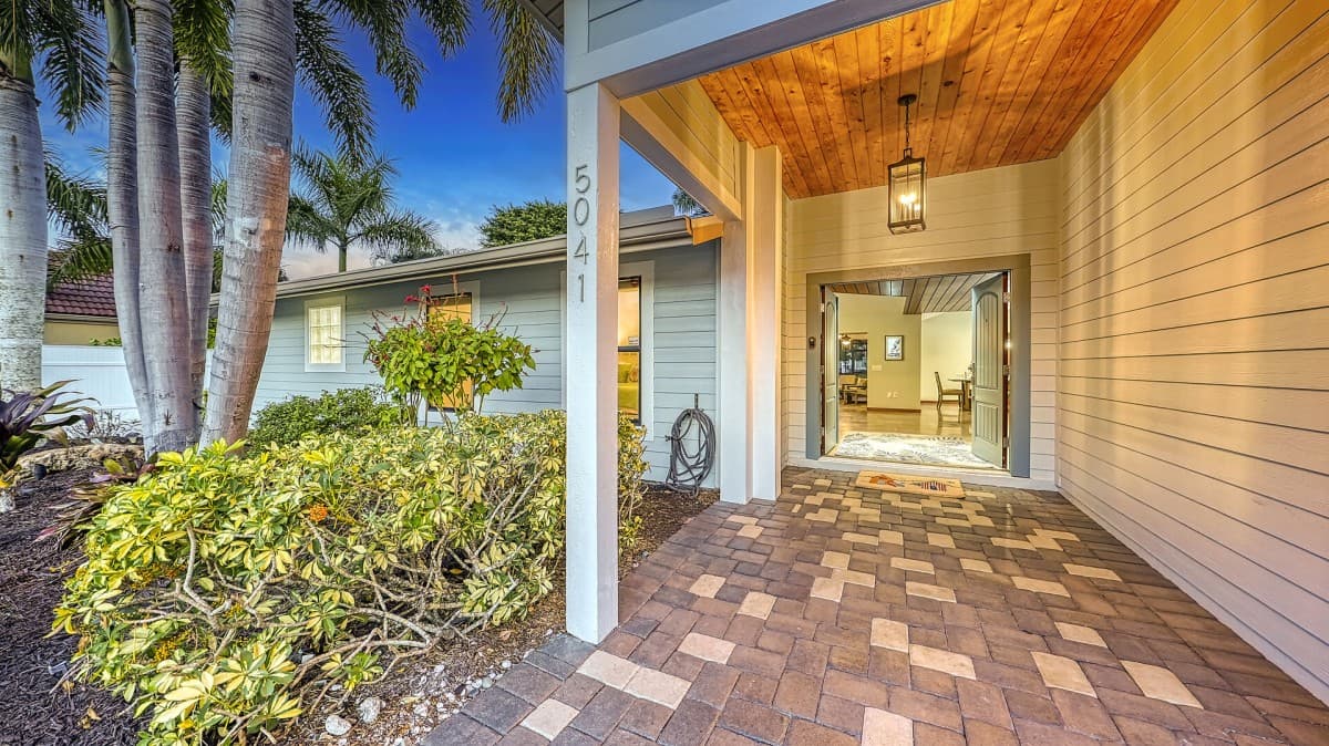 Bali Hai Home - Image 7