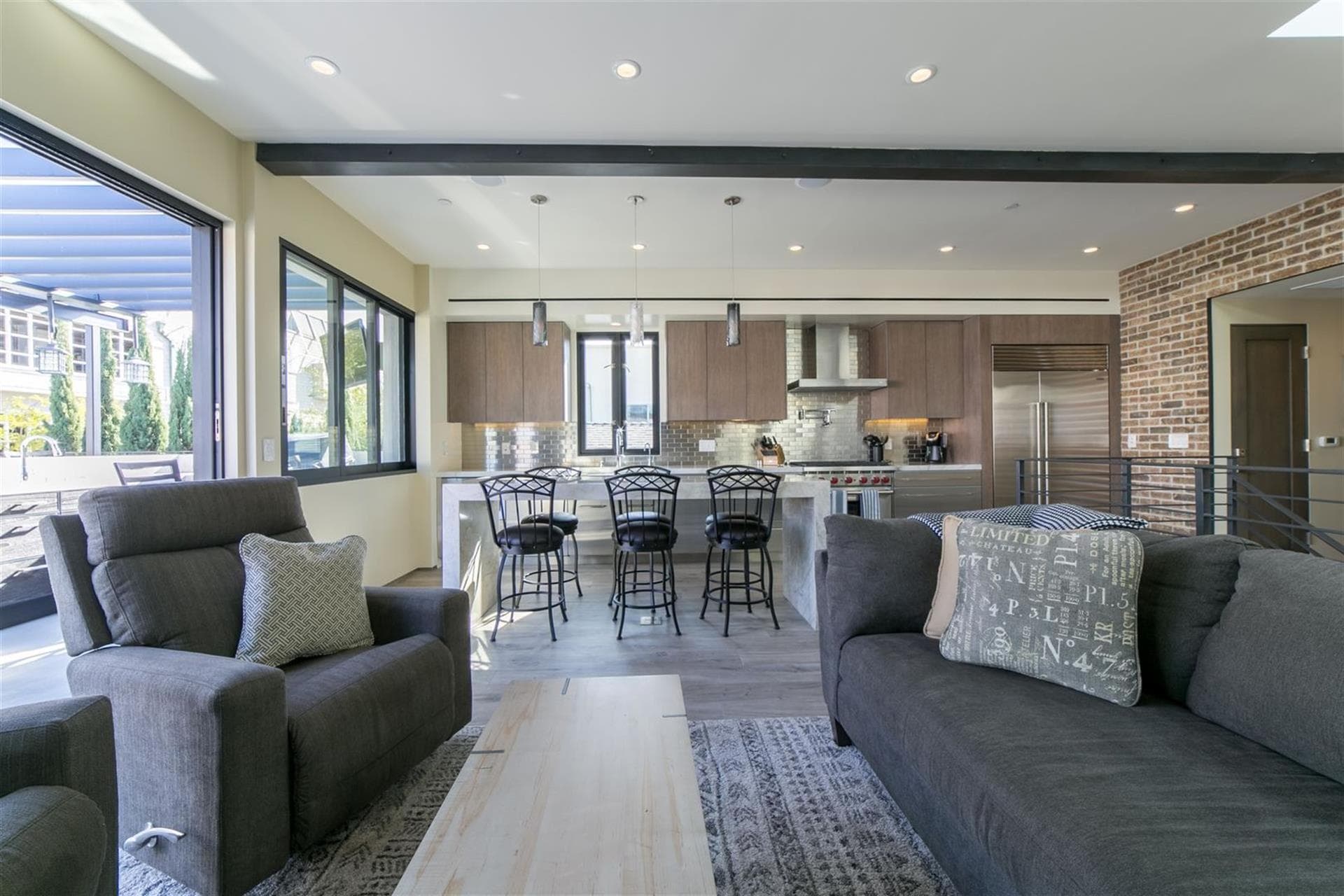 Bay Escape - Image 12