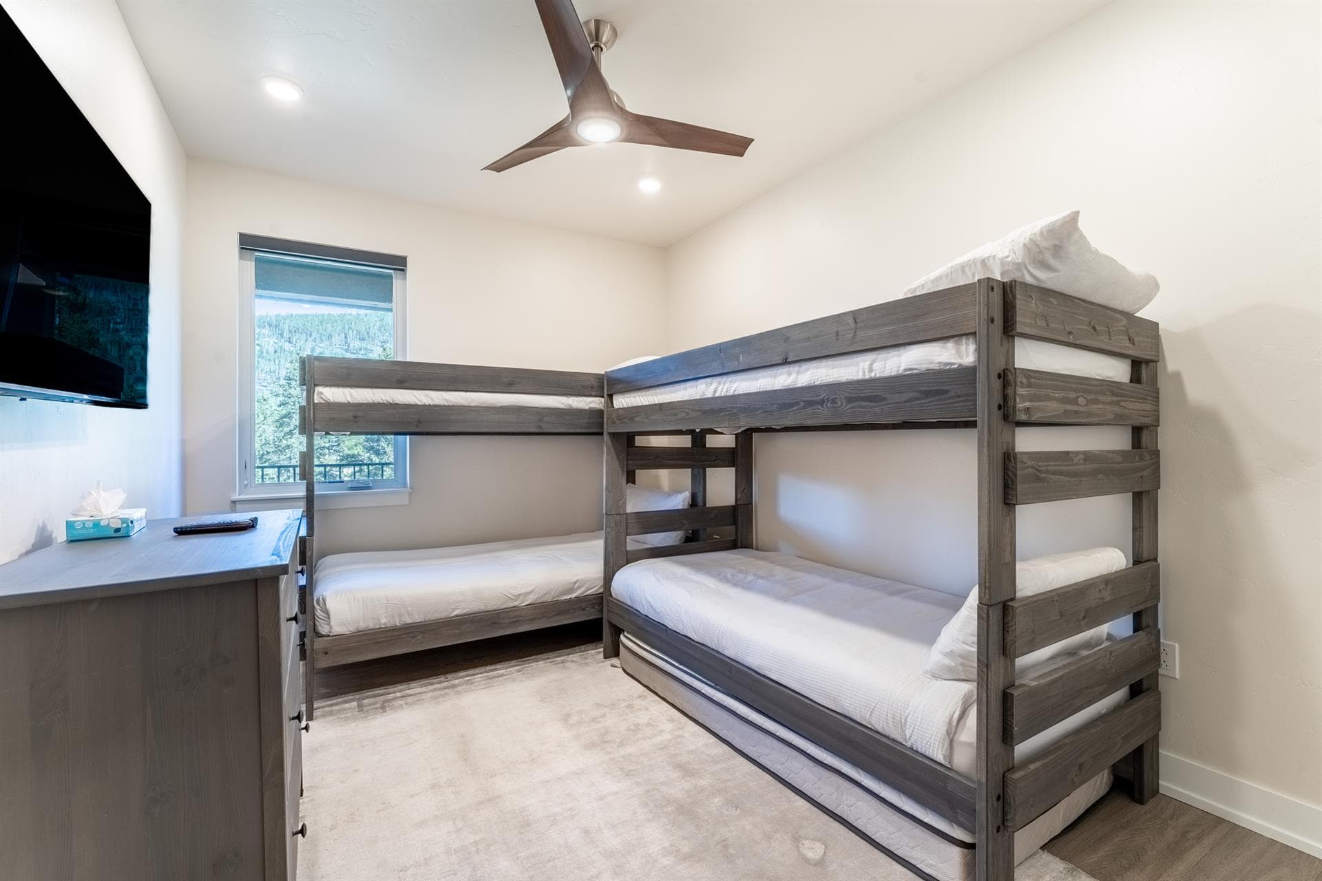 Clearview Mountain Escape - Image 14