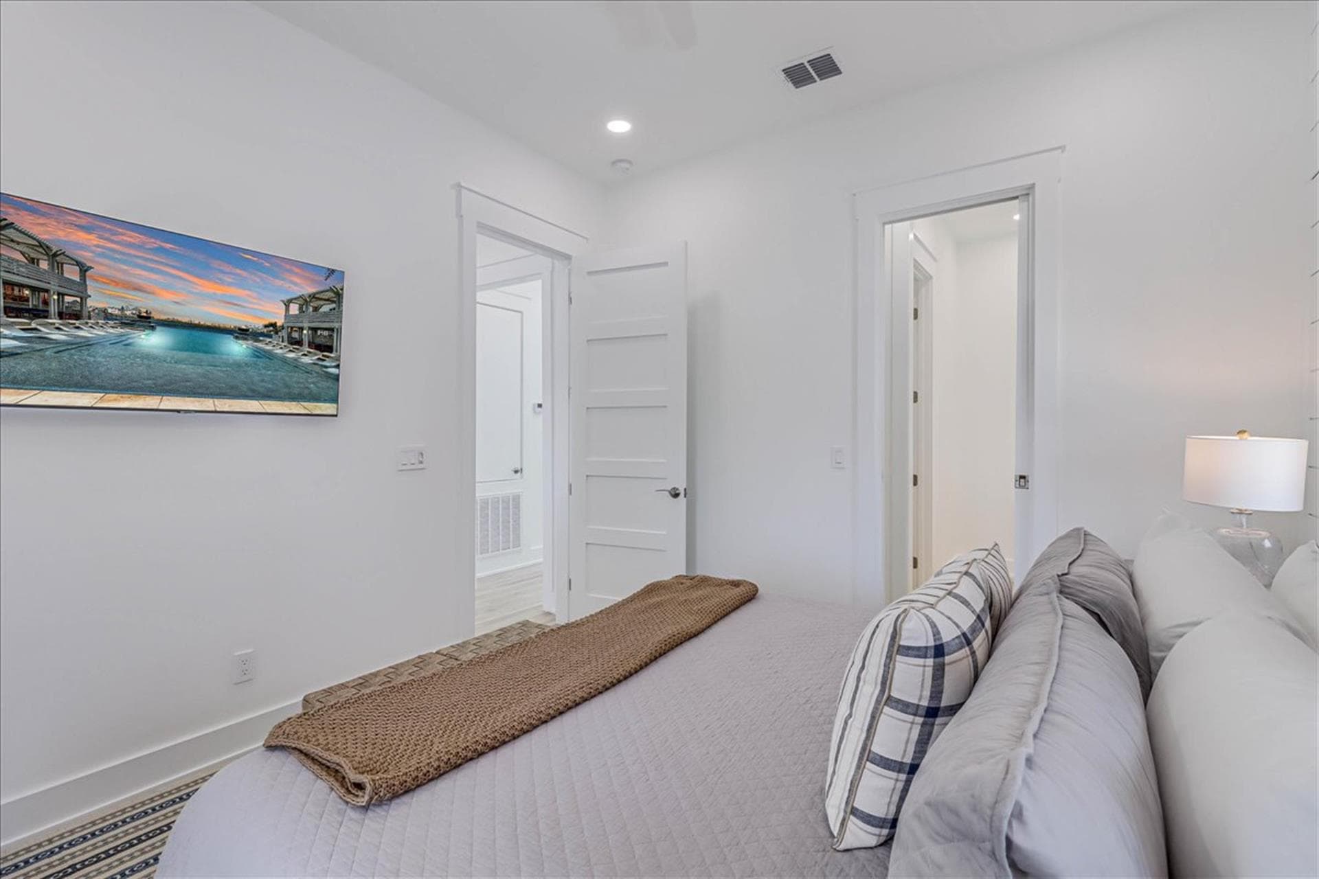 Southern Sandcastle - Image 24