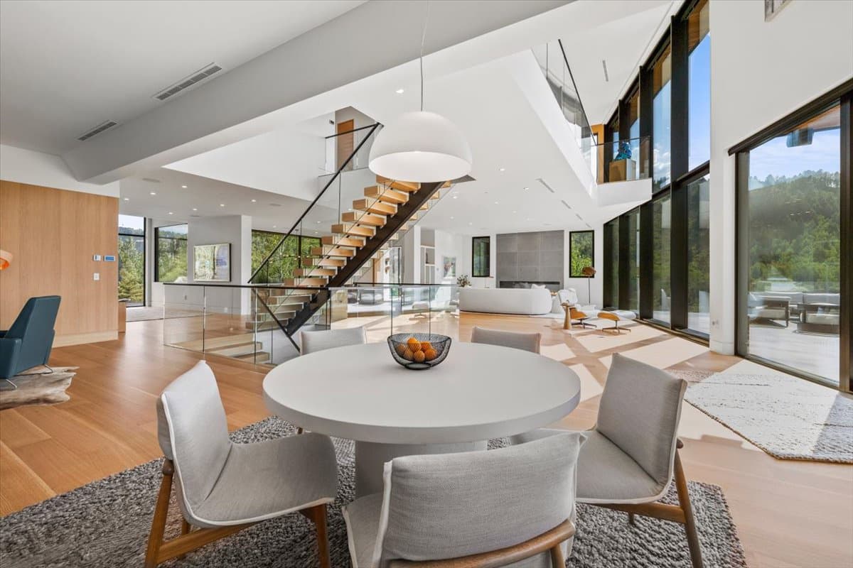 Panda Ranch Wing - Image 6