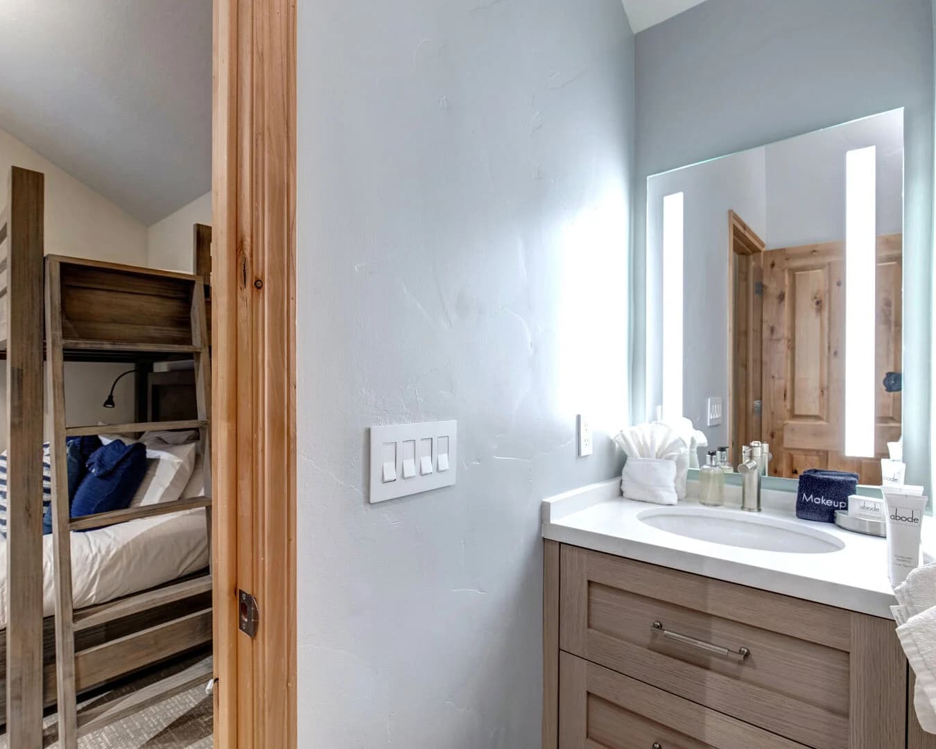 Winter Mooring - Image 45