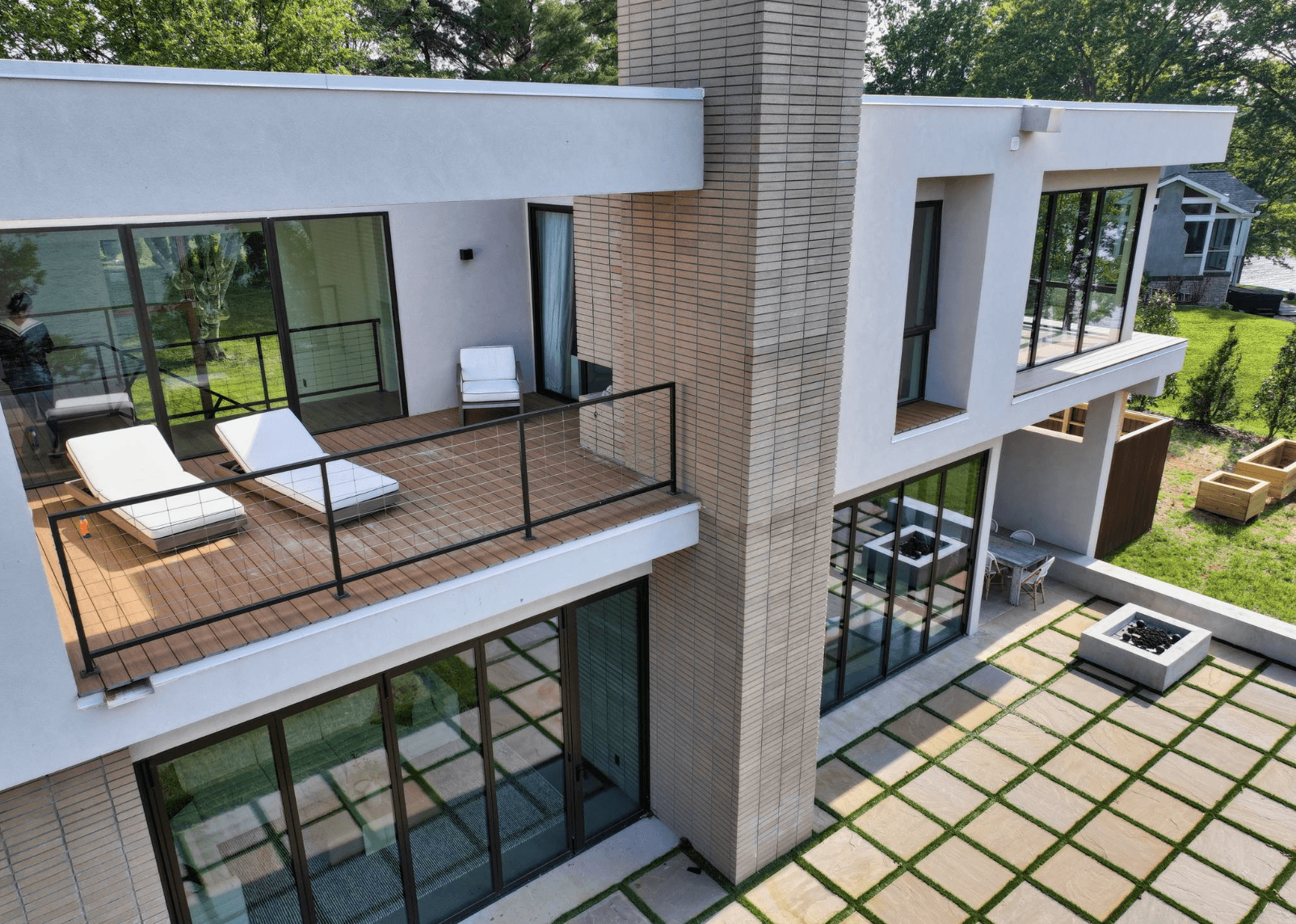 Nashville Lakeside Modern - Image 25