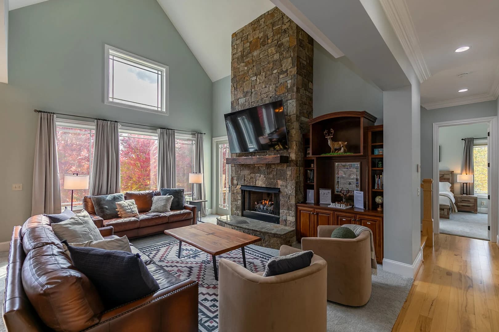 Mountain Top House - Image 2