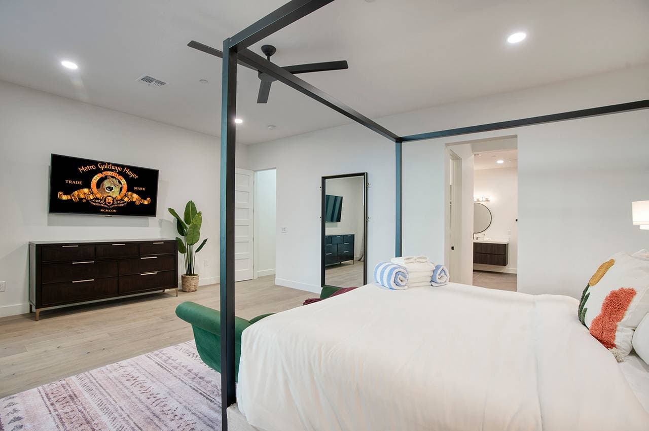 Estate on Harmony - Image 49