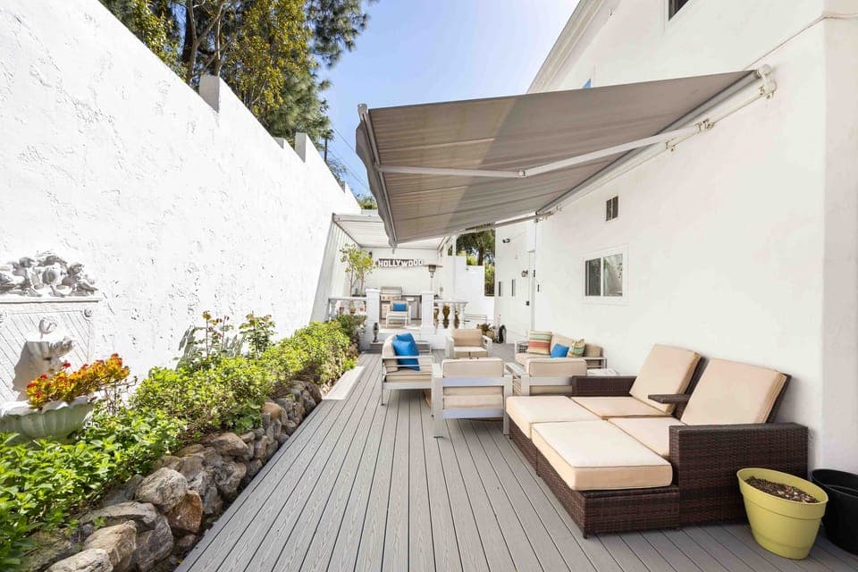 Pacific View Artist's Home - Image 43