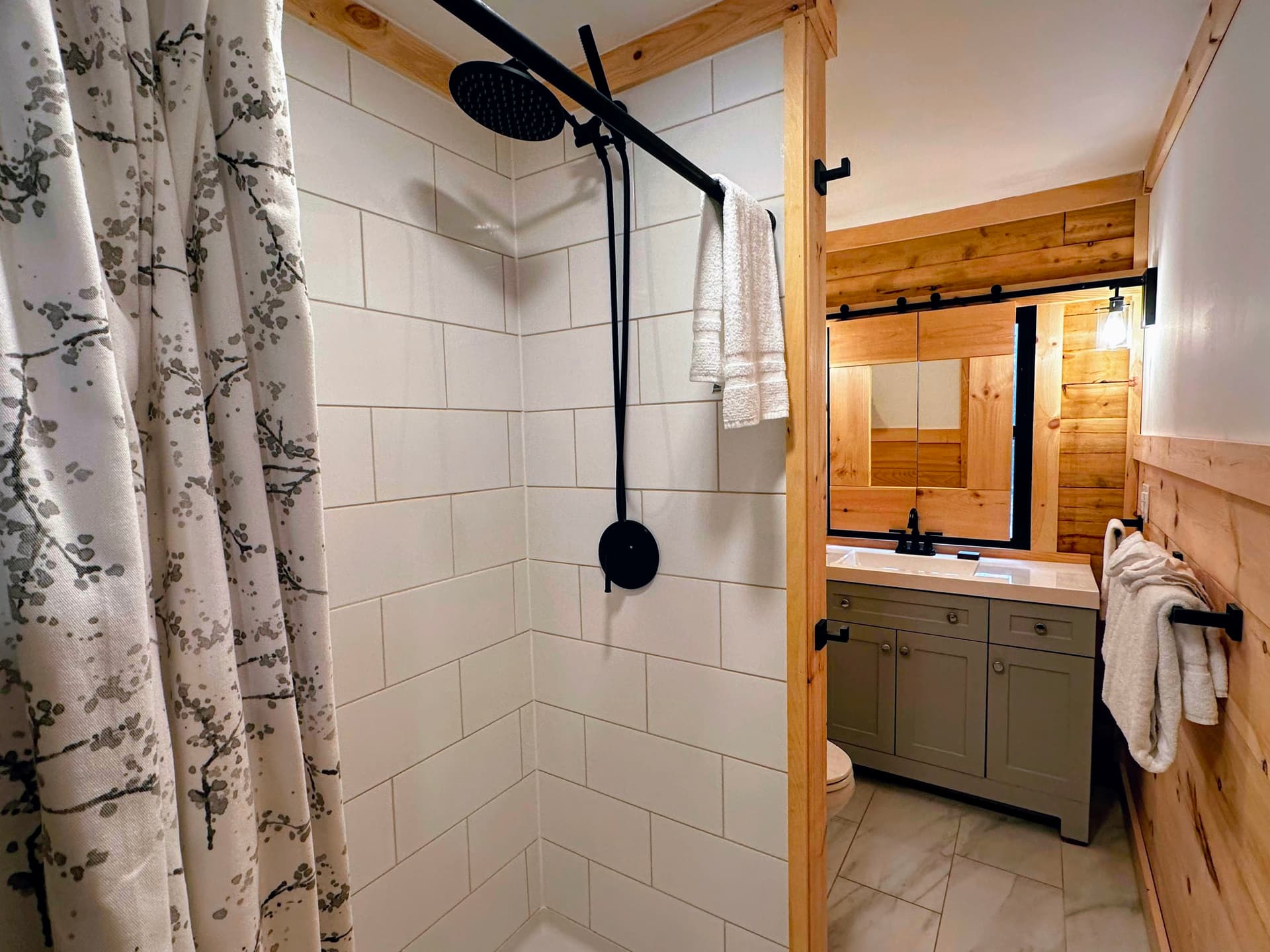 Serenity Log Retreat - Image 20