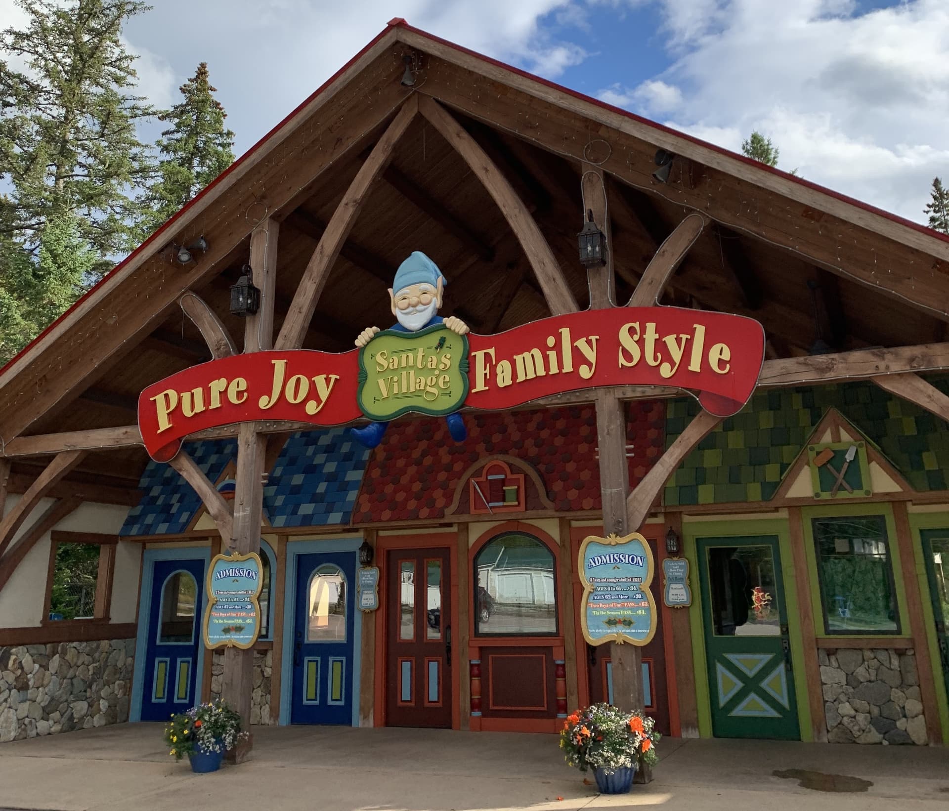 Serenity Log Retreat - Image 35