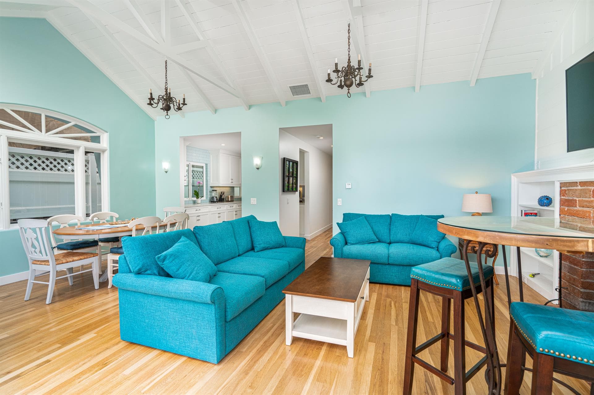 Sunset Sail - Image 4