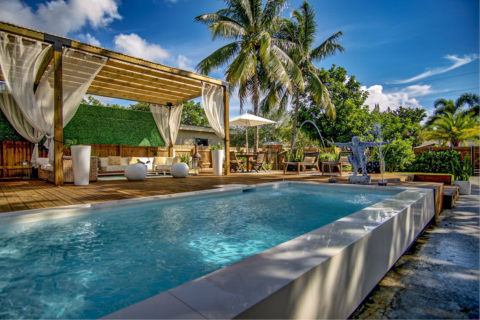 Tree House - Image 53