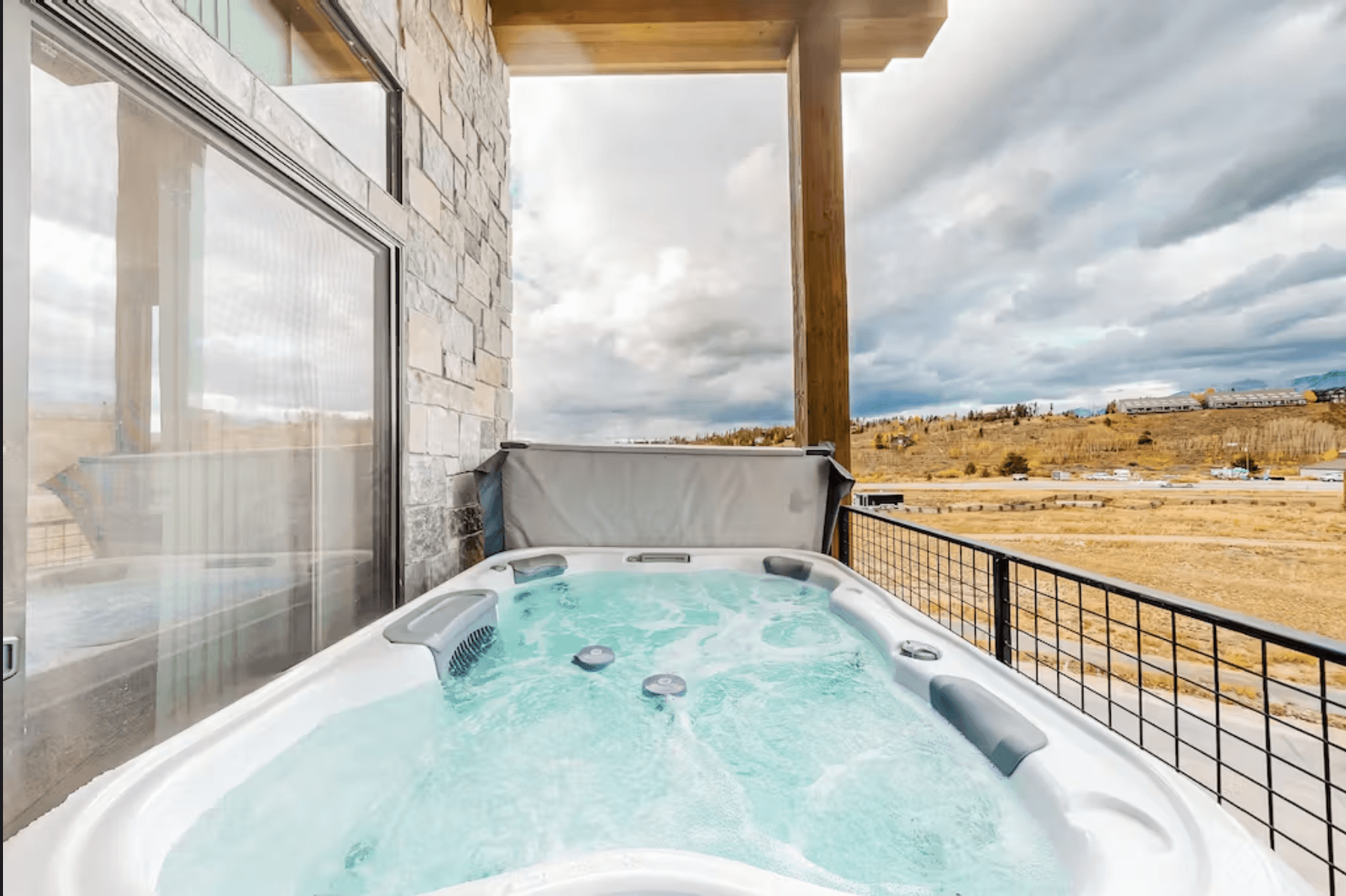 Springview Lane Residence - Image 3