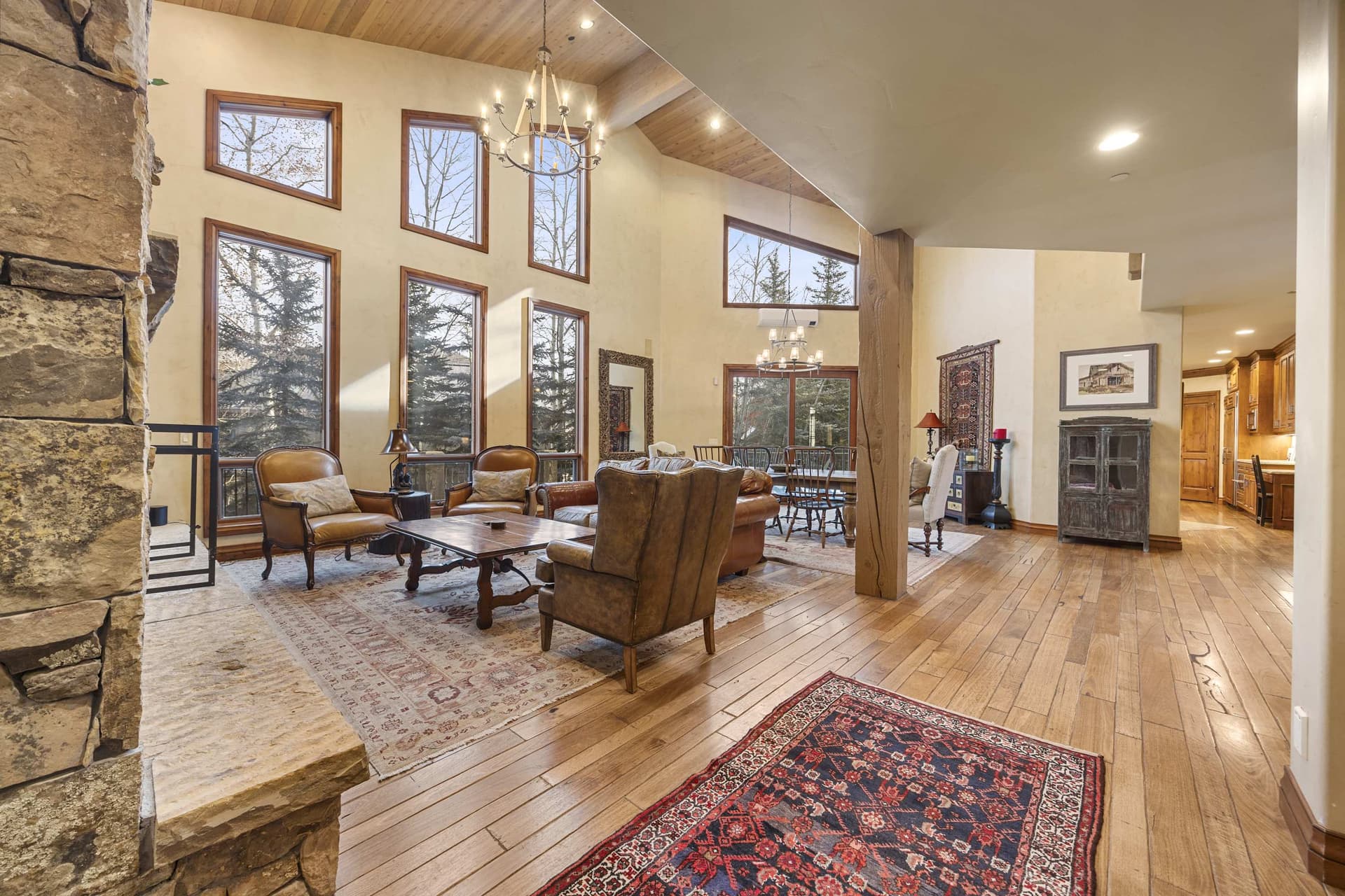 Luxury Mountain Retreat - Image 4