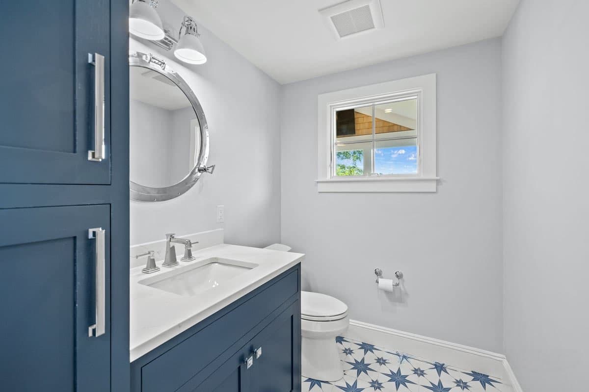 Down Easy - Image 16