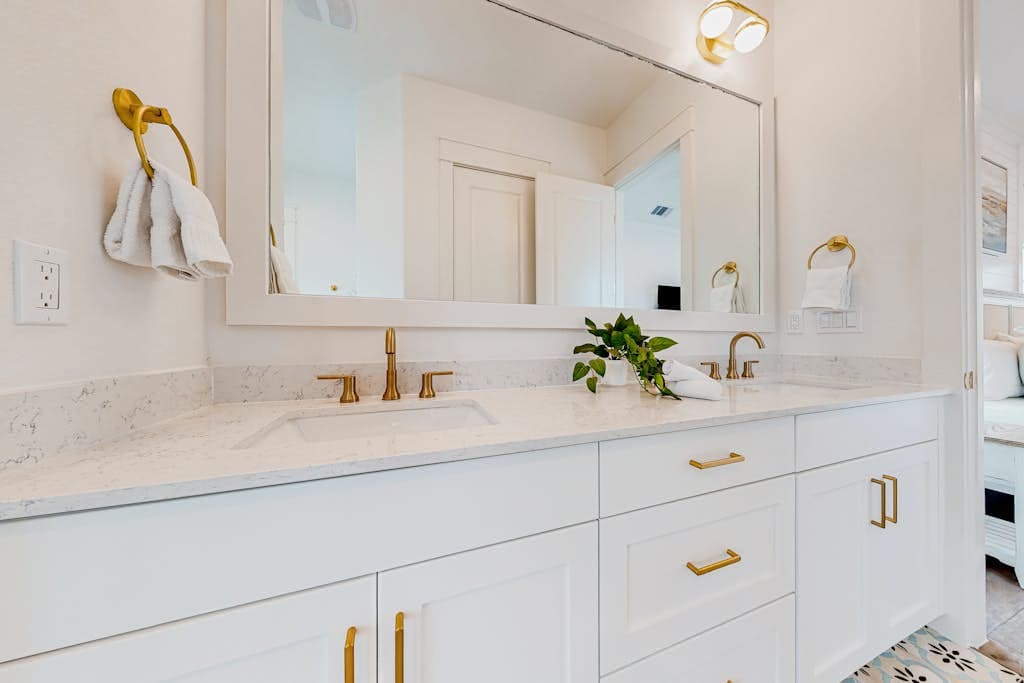 Mermaid's Tail - Image 15