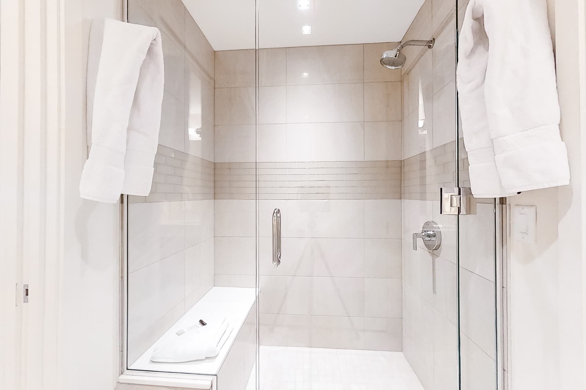 Lift 503 Home - Image 13